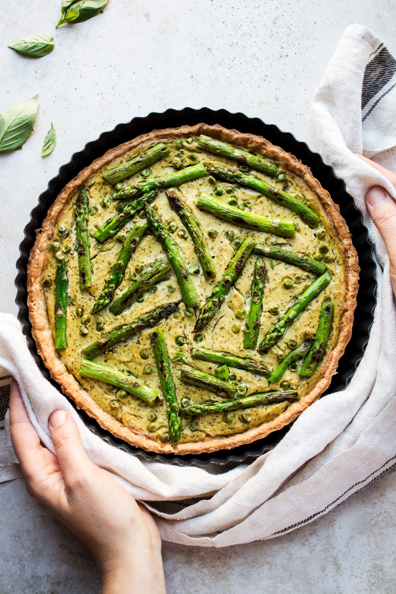 Vegan quiche asparagus